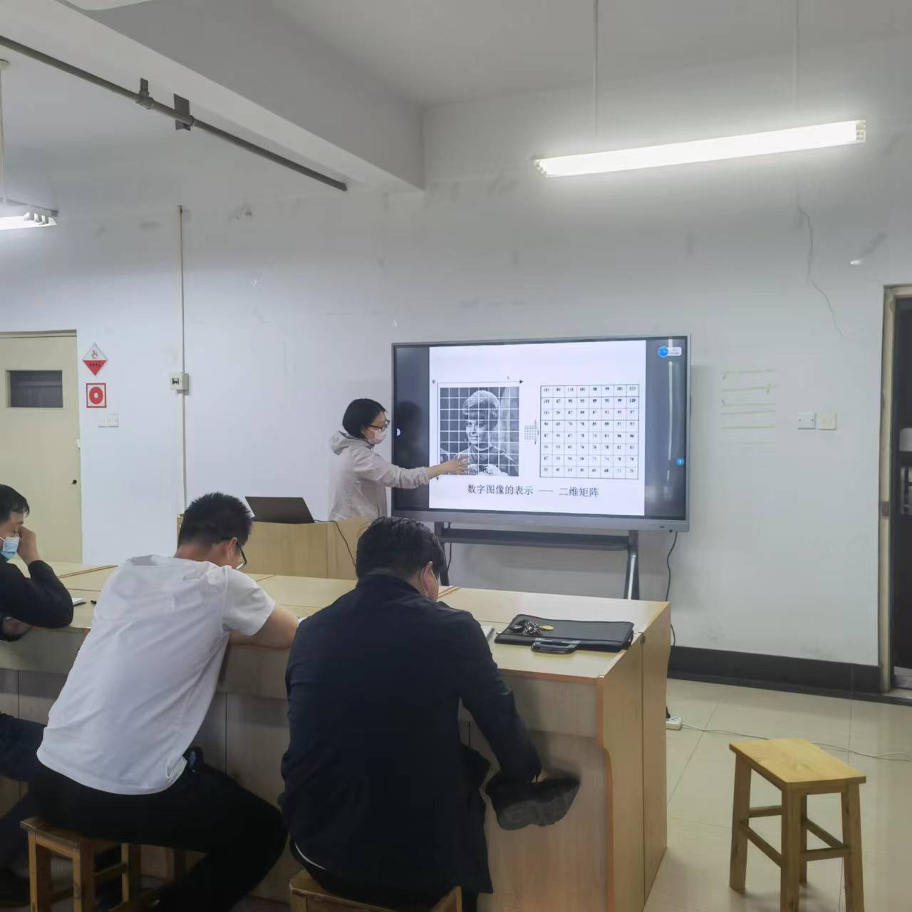 ���ֶ���������