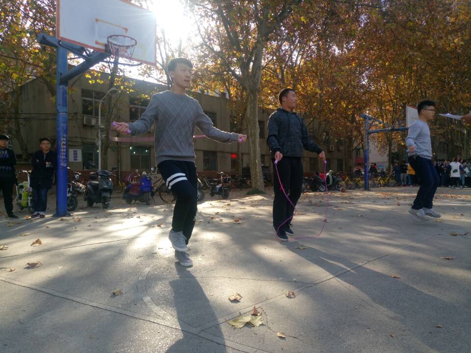 ���ֶ���������
�ɹ��ٰ조�����ഺ���������ҡ� ����Ȥζ�˶���